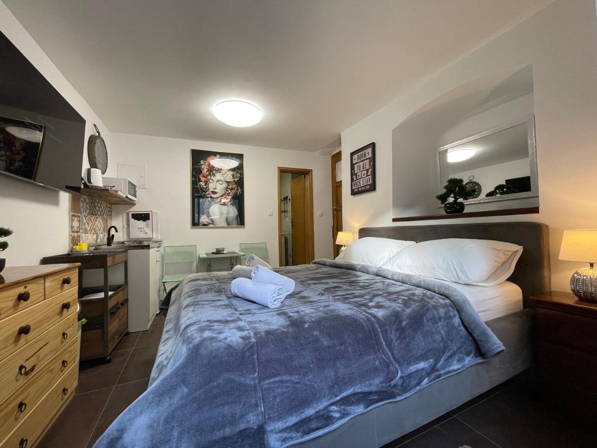 Tequila Apartments (Adults Only) Zadar Exterior photo